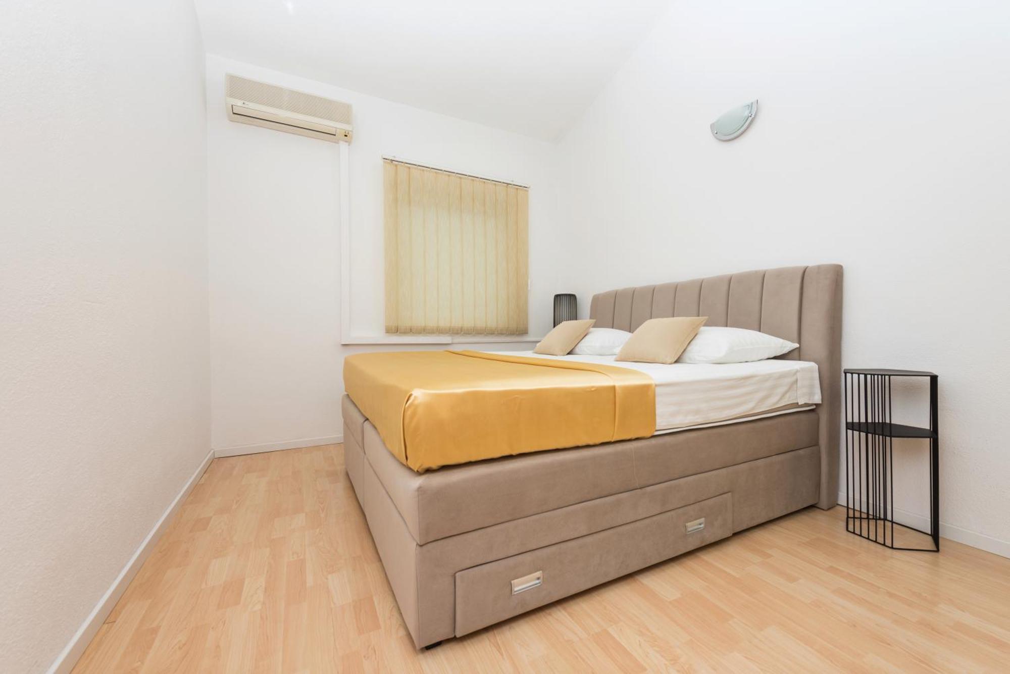 מאקרסקה Apartman Filipovic מראה חיצוני תמונה